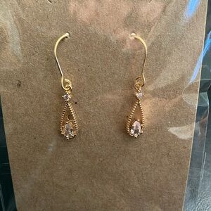 Elegant Gold Teardrop Earrings